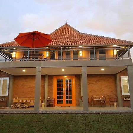 Wulan Cottage Lembang Bagian luar foto